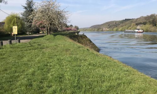 Une journee glorieuse au bord de la Meuse